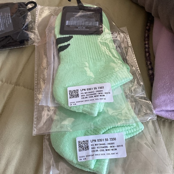 Everyday Ankle Sock by Fabletics 💚🖤S/M - Picture 4 of 5